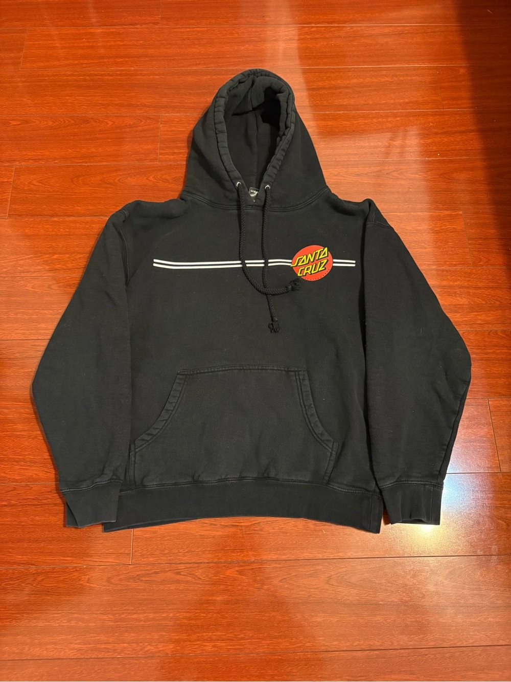 Vintage Men’s Y2K Santa Cruz Black Faded Hoodie Size Small Surf Skate